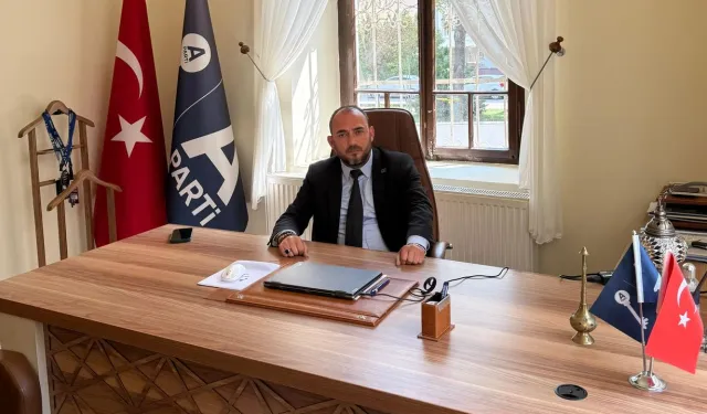 Azim Çınar: Çağ Kapattık, Çağ Açtık; Ayaktayız, Buradayız!”