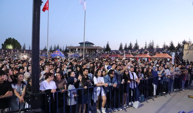 NÖHÜ GençFest 2025 Renkli Görüntülere Sahne Oldu