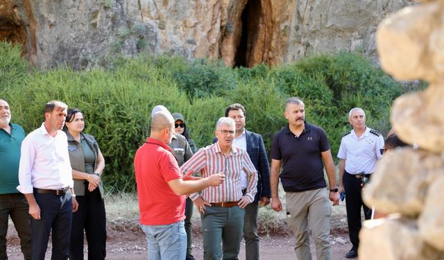 Vali Cahit Çelik’ten Çamardı Emli Vadisi’nde Doğa Turizmi İncelemesi