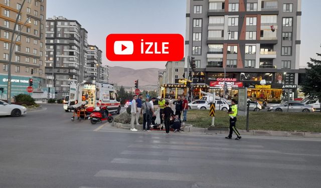 Niğde'de Otomobil Motosiklete Çarptı