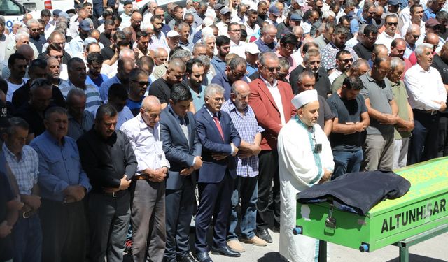 Dr. Hüseyin Polat Son Yolculuğuna Uğurlandı