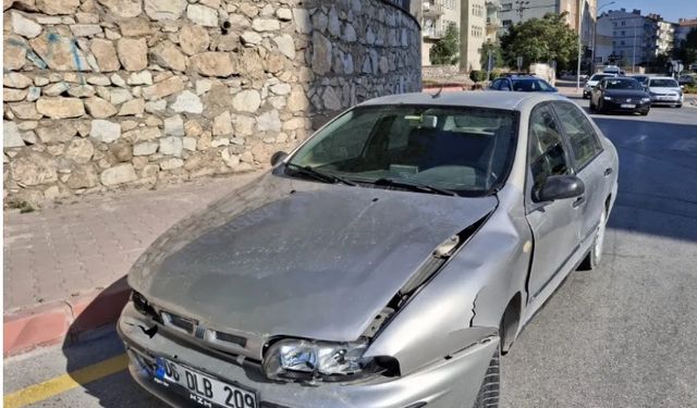 Motosiklet ile Otomobil Çarpıştı: 1 Yaralı