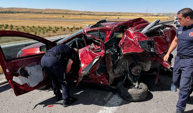 Niğde Otoyolunda Trafik Kazası : 1 Ölü, 3 Yaralı