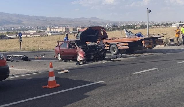 Niğde Sazala Kavşağı’nda Trafik Kazası: 1 Yaralı