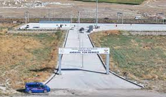 Uzkurt; Andaval Yükleme Merkezi Çok Yakında Hizmete Giriyor