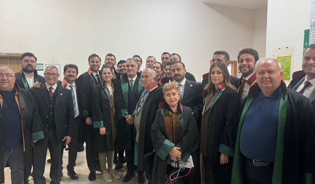 CHP Niğde heyeti Kurultay davasında yerini aldı