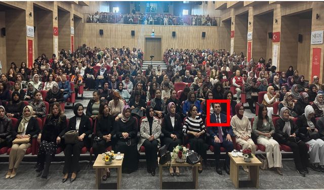 Koruyucu Aile Programı Düzenlendi…  Salonda Tek Erkek Vardı