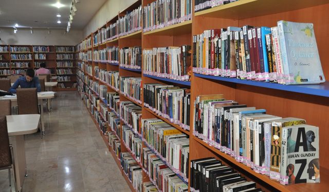 Niğde’de Kütüphanelere Yoğun İlgi: 6 Ayda 26 Bin Kitap Ödünç Alındı