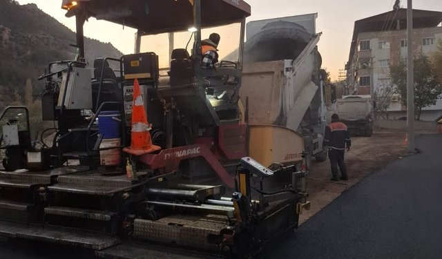 Çiftehan Köyü Yolu Sıcak Asfaltla Yenileniyor