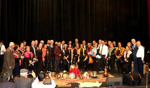 Bor Balkan Türkleri Derneği'nden Türk Halk Müziği Gecesi