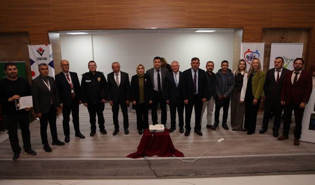 Bor Fen Lisesi’nden Liseler Arası İngilizce Münazara Yarışması Düzenlendi