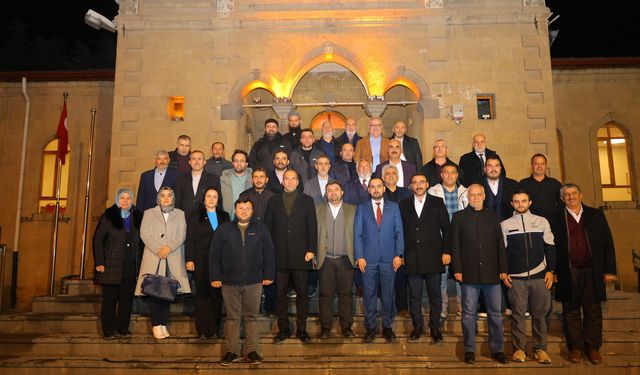 Başkan Özdemir ve İl Başkanı Eren Partilerine Yakın STK Temsilcileri ile görüştü