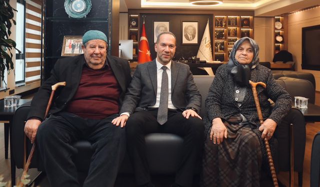 Hayırsever çiftten Merkez Camiye 4.5 milyon TL'lik bağış