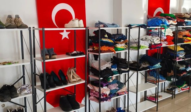 Üniversite öğrencileri için dayanışma mağazası oluşturuldu.
