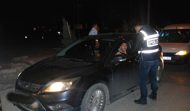 Emniyet Güçleri Yılbaşı Gecesi Kuş Uçurtmadı