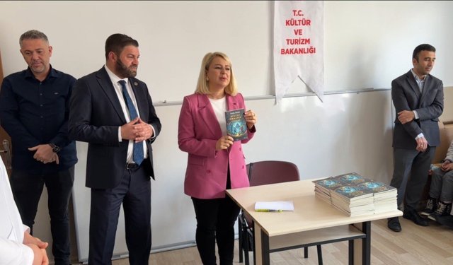 Gümüşler’de Öğrencilerle Kitap Söyleşisi