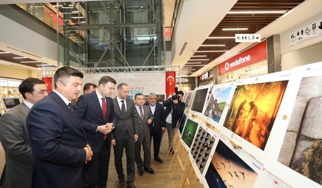 Uluslararası Tarım, Orman ve İnsan Fotoğraf Sergisi Açıldı