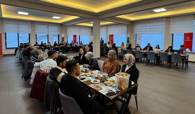 Niğde’de Genç Çiftler İftar Sofrasında Buluştu