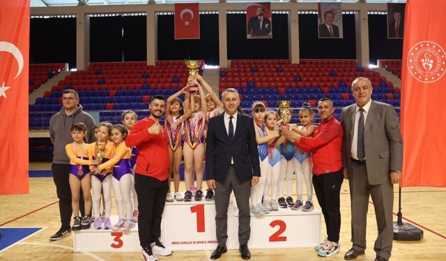 Niğde’de Artistik Cimnastik Müsabakaları Coşkuyla Tamamlandı