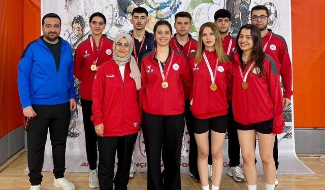 Gençlerden YURTLİG’te Çifte Şampiyonluk