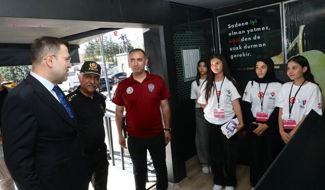 NARKO Tır Niğde’de Vatandaşlarla Buluştu