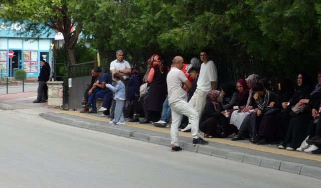 Niğde’de YKS’ de 9 bin 877 aday ter döktü