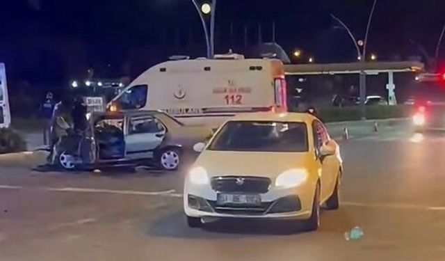 TOKİ Kavşağı'nda Kaza: 4 Kişi Yaralandı