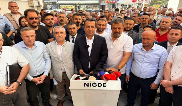 CHP Niğde Teşkilatında İstifa Depremi