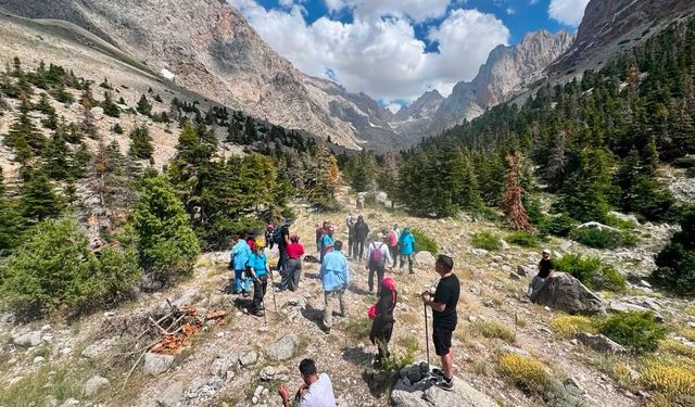 Aladağlar’da Dağcılık Festivaline Doğa ve Dağcılık Tutkunları Akın Etti