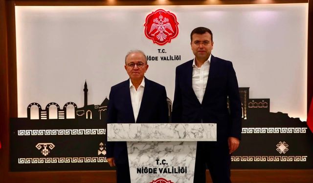 Eski İçişleri Bakanı Sebahattin Öztürk’ten Vali Akmeşe’ye Ziyaret