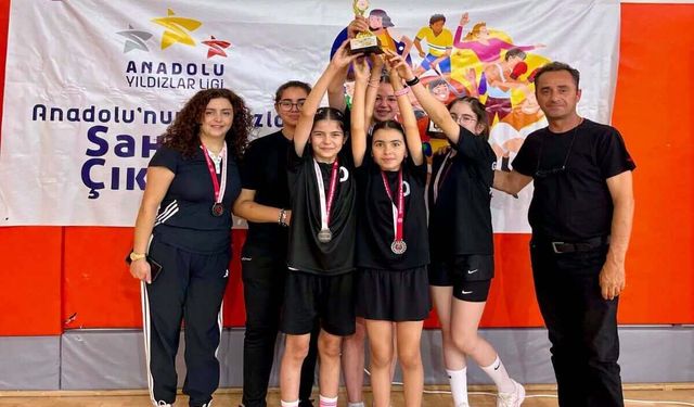 Kız Masa Tenisi Takımı Türkiye Finalleri’ne Yükseldi