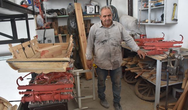 70 Yıllık Baba Mesleğini Minyatür At Arabalarıyla Yaşatıyorlar