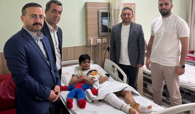 Yeni Parti Niğde İl Teşkilatından Gazze’de Yaralanan Muhsin’e Ziyaret