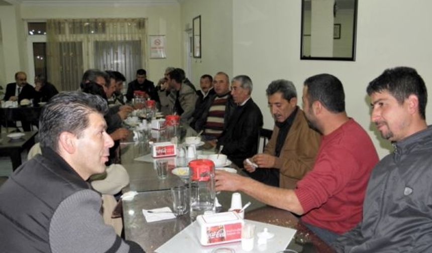 Bor İlçe Kaymakamı Muammer Balcı, Bor Belediye Başkanı Sıtkı Erat, Bor Avcılar ve Atıcılar Derneği Başkanı Ahmet Özkaya ve dernek üyesi yaklaşık elli avcının katıldığı birlik ve dayanışma etkinliğinde Avcıların avladığı keklik ve Tavşan etinden yapılmış arabaşı çorba içildi.