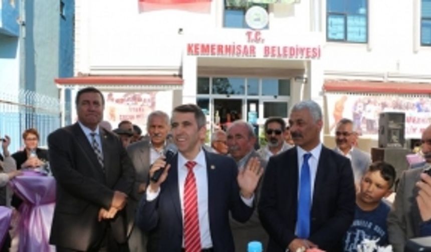 Kemerhisar Belediye Binası ve İçmeceler Açıldı