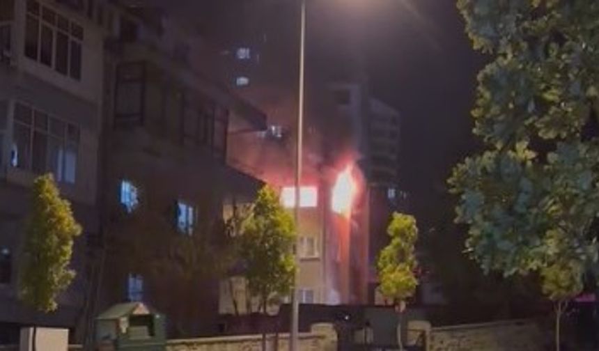 Apartmanın 3. Katında çıkan yangın korkuttu