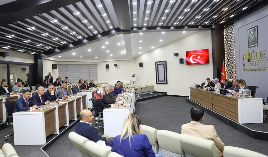 Başkan Özdemir İlk Meclis Toplantısını Yaptı
