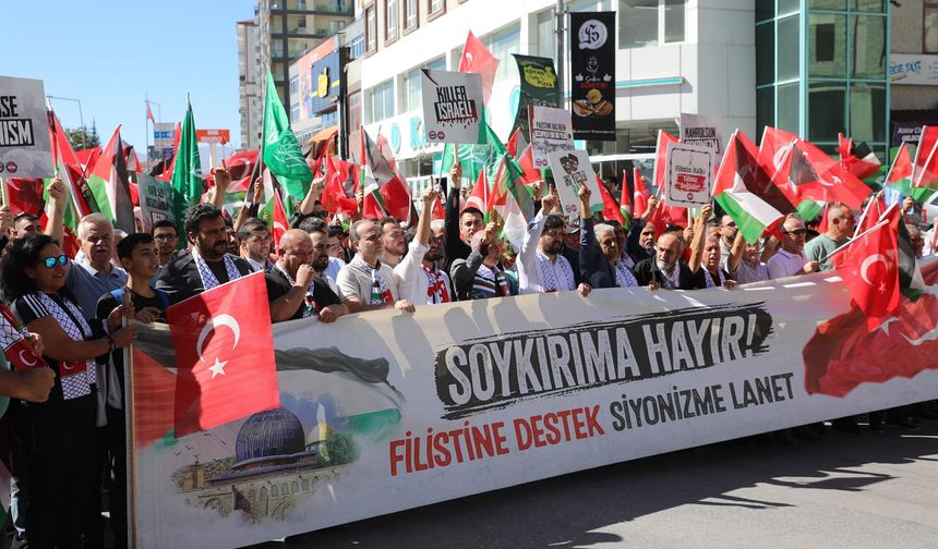 Niğde'de İsrail'in Filistin'e yönelik saldırıları protesto edildi