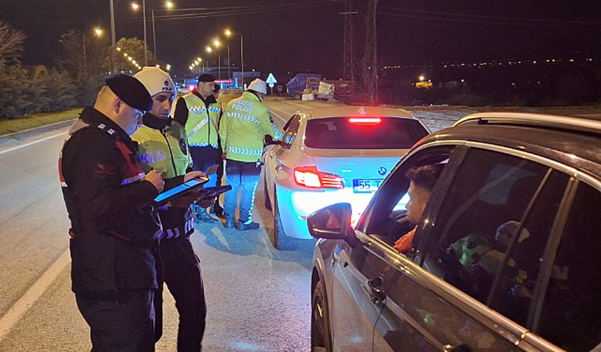 Niğde’de 1 haftada trafik denetimlerinde 112 araç trafikten men edildi