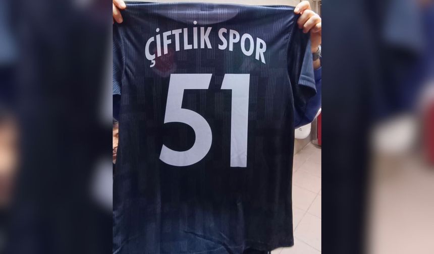 Çiftlik Spor’un Yeni Forması Tanıtıldı