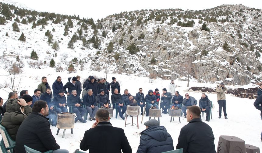 Ak Parti teşkilat buluşması Emli Vadisinde gerçekleştirildi.