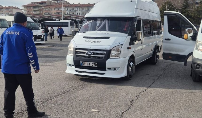 Niğde’de Servis Araçları Zabıta Kontrölünde