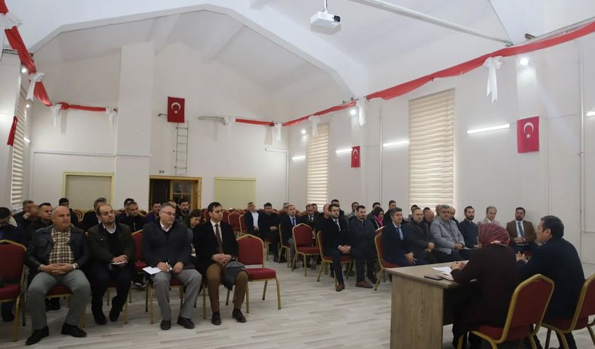 Milli Eğitim Müdürü Özbek, Ortaokul Müdürleriyle Bir Araya Geldi