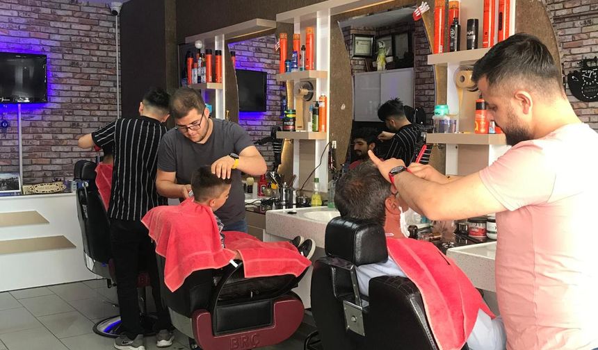 Kurban Bayramı Öncesi Berber ve Kuaförlerde Yoğun Mesai Başladı
