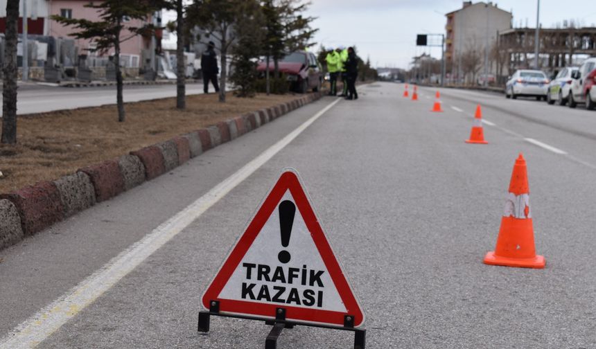 Ankara-Niğde Otoyolunda trafik kazası, 5 Yaralı