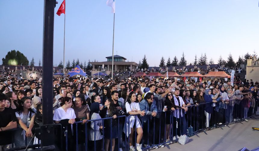 NÖHÜ GençFest 2025 Renkli Görüntülere Sahne Oldu