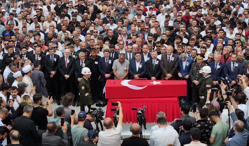 Niğdeli Şehit Uzman Çavuş Enver Yaman Son Yolculuğuna Uğurlandı