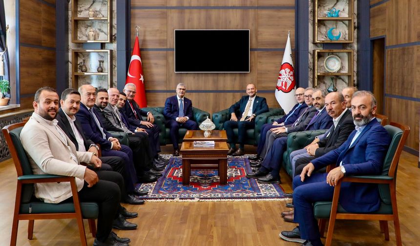 MÜSİAD Heyeti Vali Çelik’i Ziyaret Etti