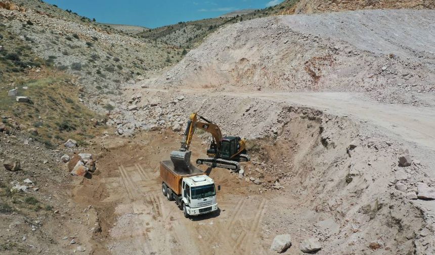 Halaç Göleti’nde Çalışmalar Hız Kesmeden Devam Ediyor