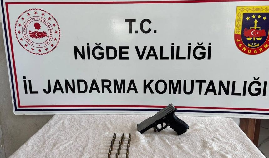 Niğde’de Aranan Şahıs Silahla Yakalandı